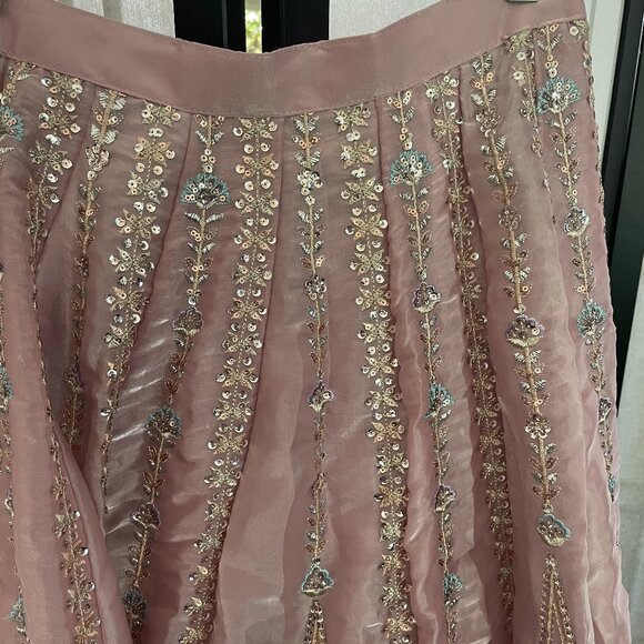 Dusty Purple Embroidered Organza Lehenga - Picture 11 of 16